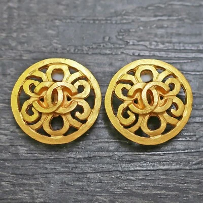 Boucles d'oreilles clips rondes vintage CHANEL plaqué or logos CC #217c Rise-on - Photo 1/4