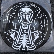 DRONES - FROM BIRTH TO GRAVE 7" INDIE BAND