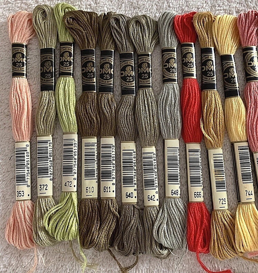DMC Embroidery Floss Thread Cotton 8.7 Yards 20 Skeins No Duplicates - Image 2 of 4