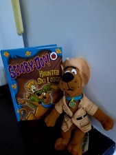 RARE HANNA-BARBERA SCOOBY-DOO CUDDLY TOY AND HAUNTED SKI LODGE LADYBIRD BOOK