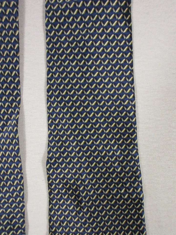 Corbata Albert Nipon Para Hombres 100% Seda Cuello Patrón Zig Zag Hecha en EE. UU. Foto 2 de 4
