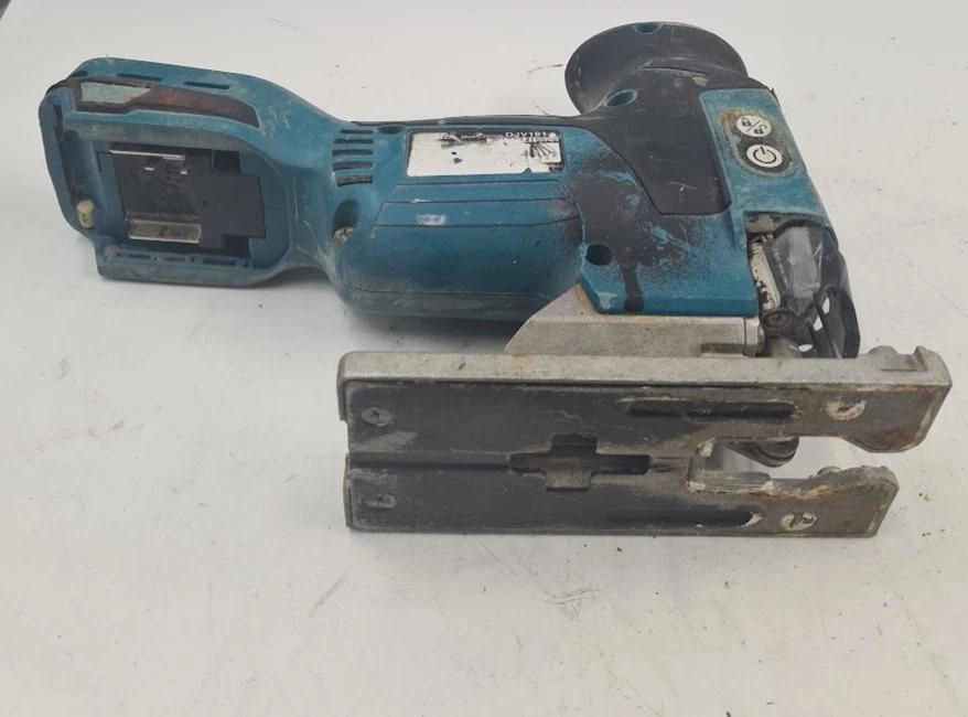 Makita Cordless Power Tools Lot of 4 - DJV181 DJR183 2 Chargers - Image 4 of 4