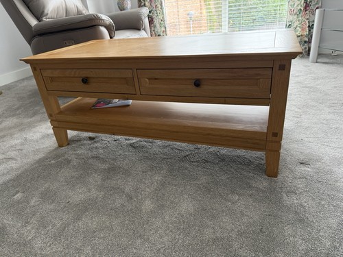 Solid Oak Coffee Table In Wood With Magazine Shelf and 2 Drawers