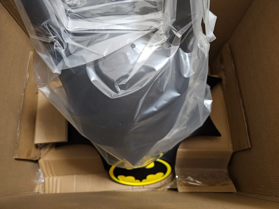 Batman 1989 Dc Direct Replica 1/1 Batman Cowl 62 Cm - McFarlane Toys - Immagine 3 di 4