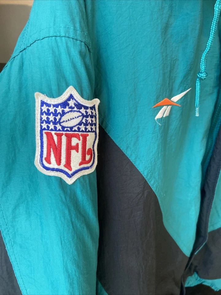 Jaqueta Reebok Pro Line Miami Dolphins Puffer Vintage Tamanho Médio - Imagem 2 de 4