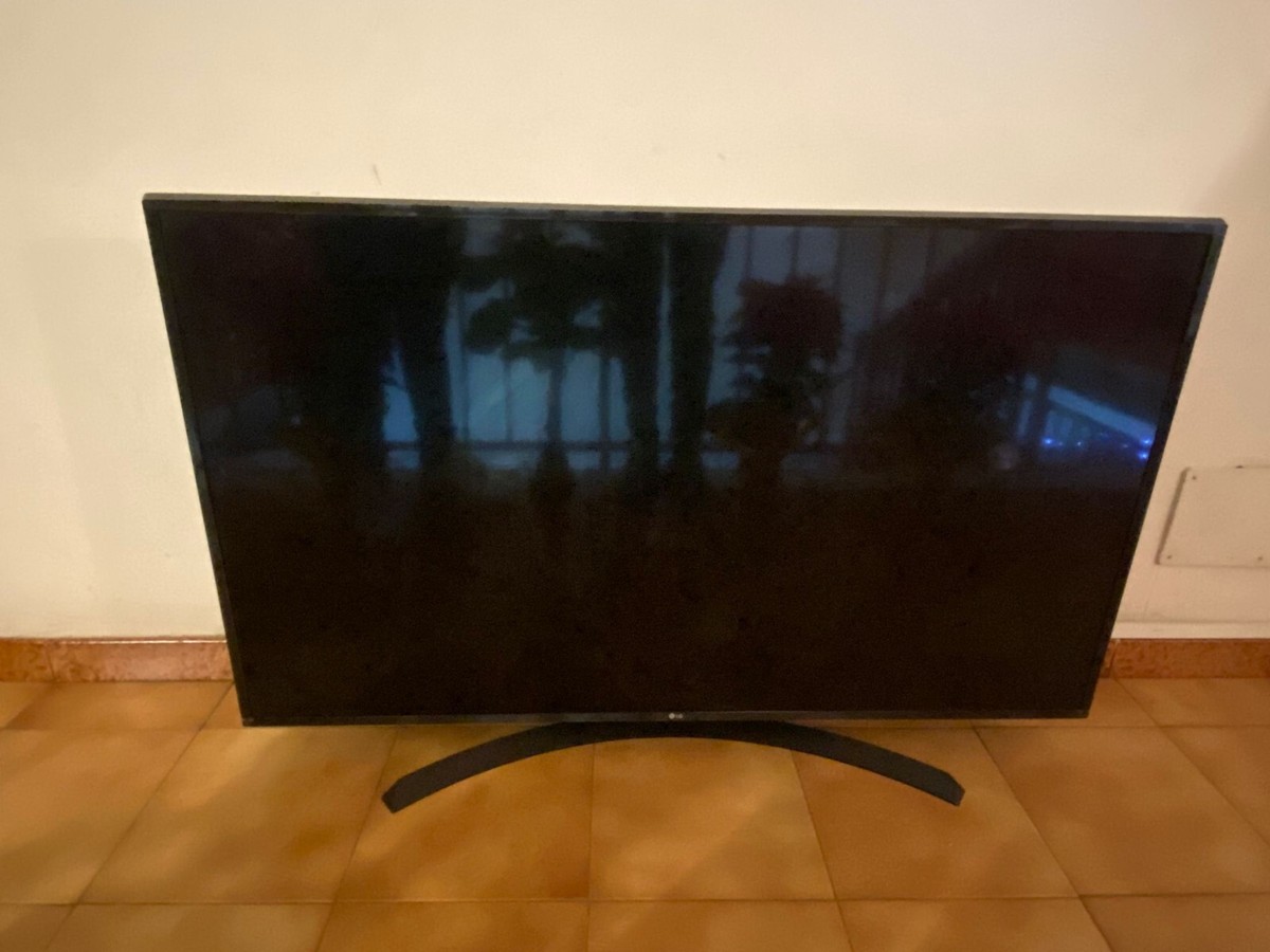 TV LG 55 POLLICI LG55UJ634V TV 55UJ634V SCHERMO ROTTO PER PEZZI DI