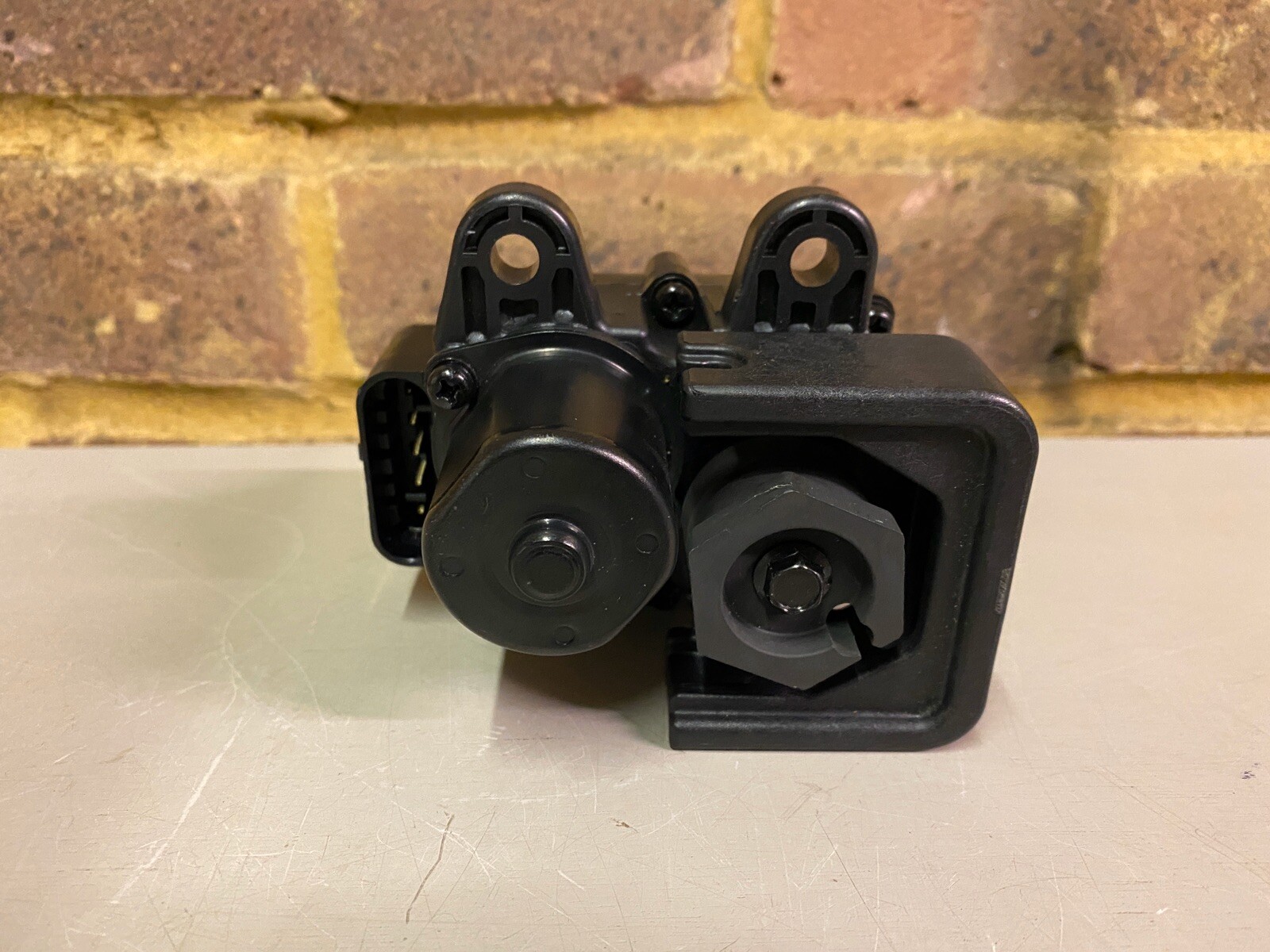 Genuine HarleyDavidson Exhaust ACTUATOR Softail Dyna Touring 0716