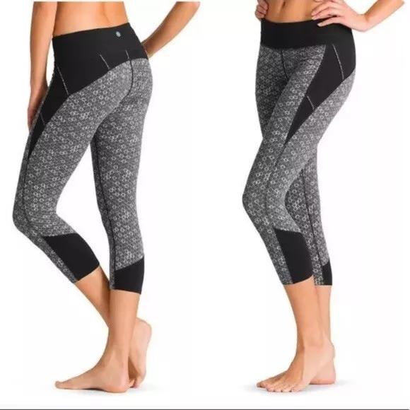 Athleta Honeycomb Connect Crop Capri Black Gray Legging XS