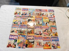 Lot of 25 Archie Comics Full Color Postcards 1986,1991