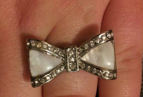 Park Lane "LOLA" RING Mother of Pearl & Austrian Crystals Orig. $92 Sz 9 - Nice