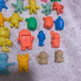 Nintendo Famicom Console with Erasers Figures Capsule Toys Video Game