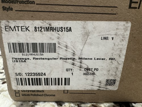 Emtek RH Passage Lever - Milano w/ Rectangular Rosette - Picture 1 of 4