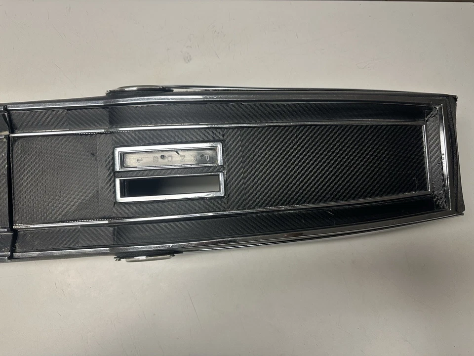 Dodge Charger Road Runner 1967-68 consola automática  Foto 4 de 4