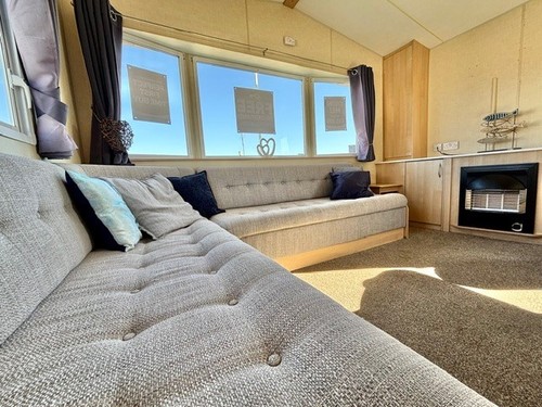 CHEAP STATIC CARAVAN FOR SALE IN SUFFOLK - FREE 2025 & 2026 SITE FEES! - Picture 6 of 8
