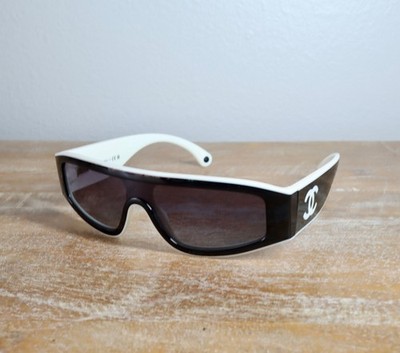 CHANEL 6057 Urban Vintage Shield Sunglasses Black & White/Gray