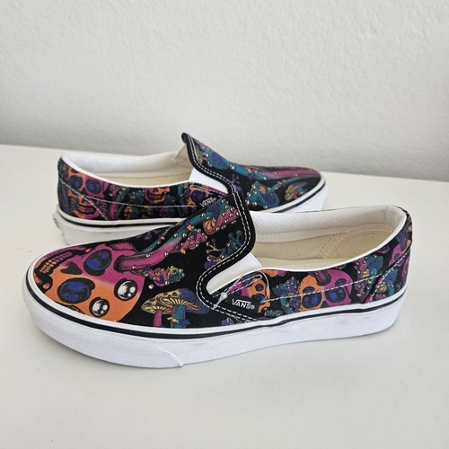 Women 8.5 NWOT Vans Trippy Dip Classic Slip-On Shoes Black Multi Mushroom Skull - Picture 4 of 7