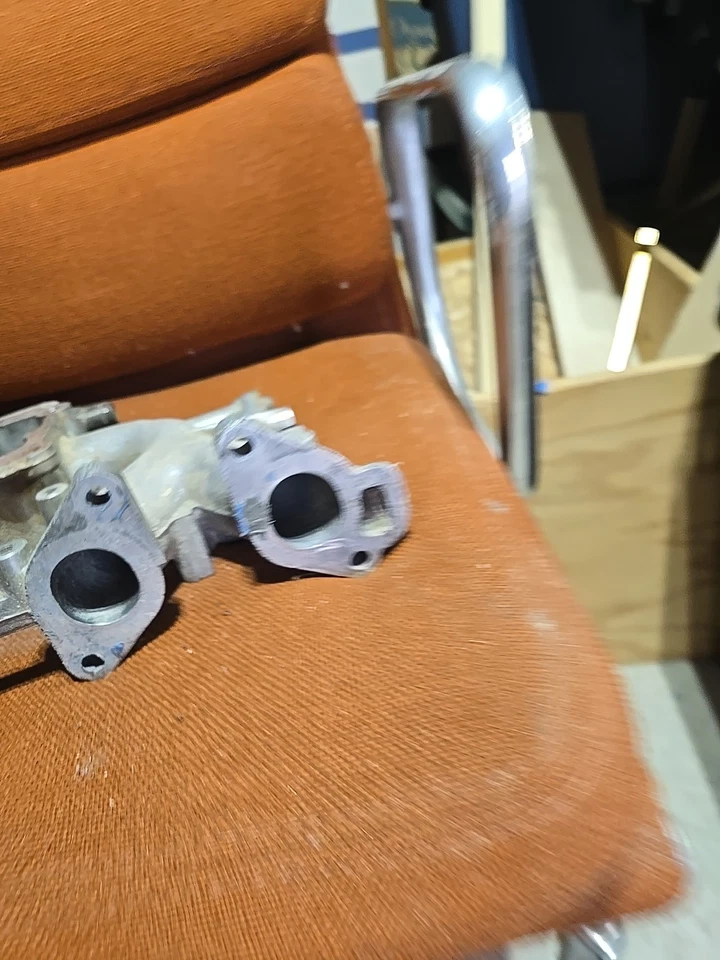 Nissan Sentra 1987-1990 colector de admisión B12 E16S 33M Foto 4 de 4