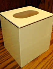 Fifth Avenue Ornate Tissue Box Cover IVORY Plastic Gold Band Made In Taiwan  824