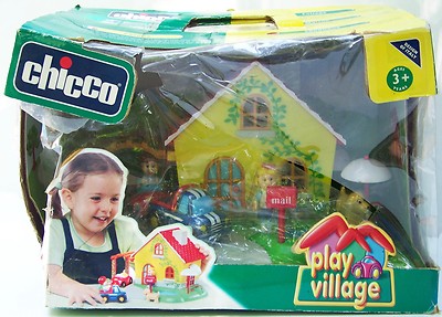 NIB CHICCO Play Village COTTAGE HOUSE with 4 rooms PEOPLE Car TRUCK pool