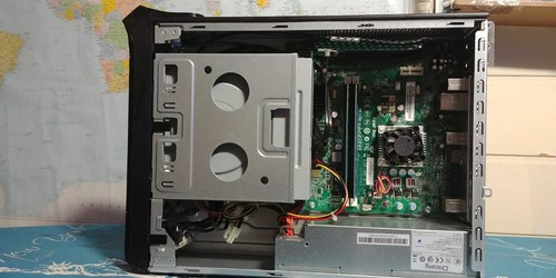 Packard bell AMD E1-1200 with Radeon (tm) HD Graphig 1.40 GHz - Bild 2 von 7