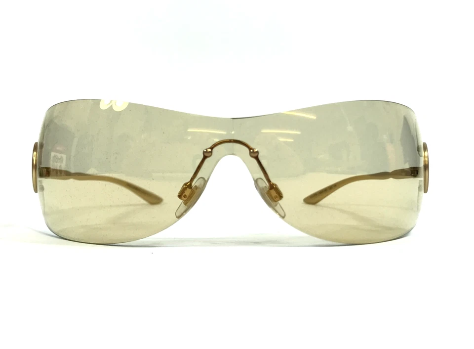 Óculos de sol Dolce & Gabbana DG2308 1224/6E ouro fosco com lente espelhada dourada marrom - Imagem 3 de 4