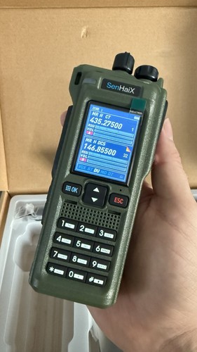 Senhaix Anysecu GT-12 Dual Band Rugged VHF UHF Two Way Military Radio W Extras. - Afbeelding 5 van 9