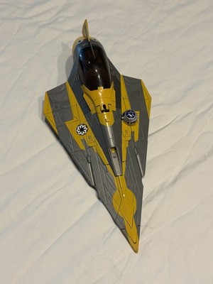 Star Wars Rebels Clone Wars Anakin Skywalker s Jedi Starfighter   R2-D2