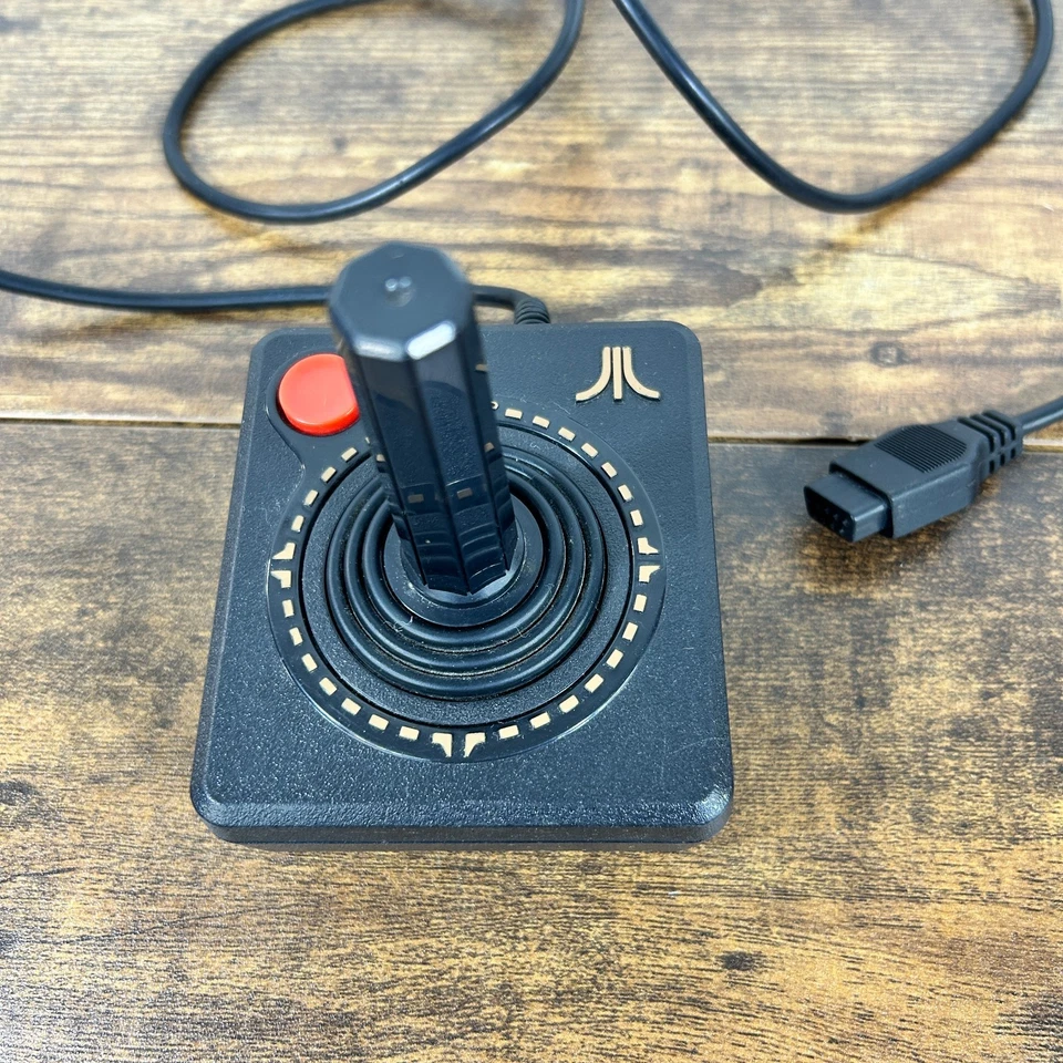 Atari Replacement Joystick Controller in Original Box Part No. CX-40 - Image 2 of 4