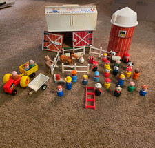 Vintage Fisher Price Family Farm 915 Barn Lot Broken Door  Figures Tractor