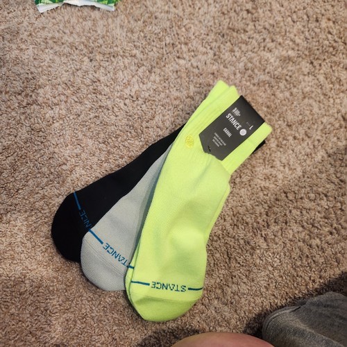Neu mit Etikett Stance 3 Paar große Freizeitsocken für Herren schwarz, grau, neonfarben (9-13)