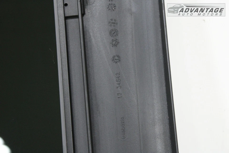 2015-2018 AUDI A3 8V UPPER SUNROOF ROOF PANORAMIC WINDOW GLASS PANEL OEM — 第 3/4 张图片