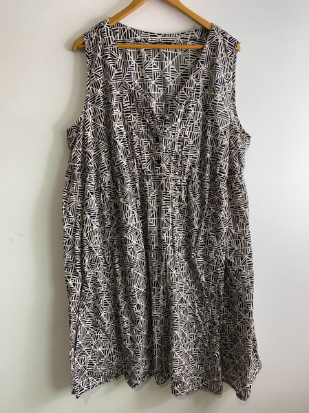 Moda Dress Women Plus Sz 22 Black White Babydoll Button Sleeveless V-Neck A-Line