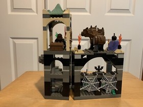LEGO Harry Potter: Forbidden Corridor (4706) - 99.99% Complete w/ instructions 