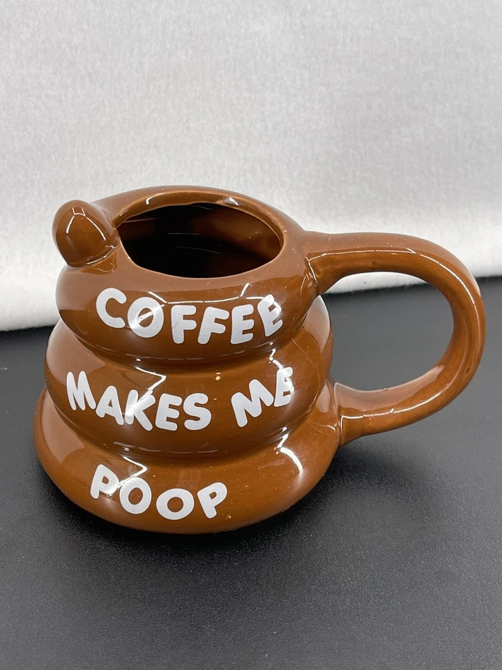 Caneca Bigmouth Inc Coffee Makes Me Poop 14 Oz em excelente estado usado - Imagem 2 de 4