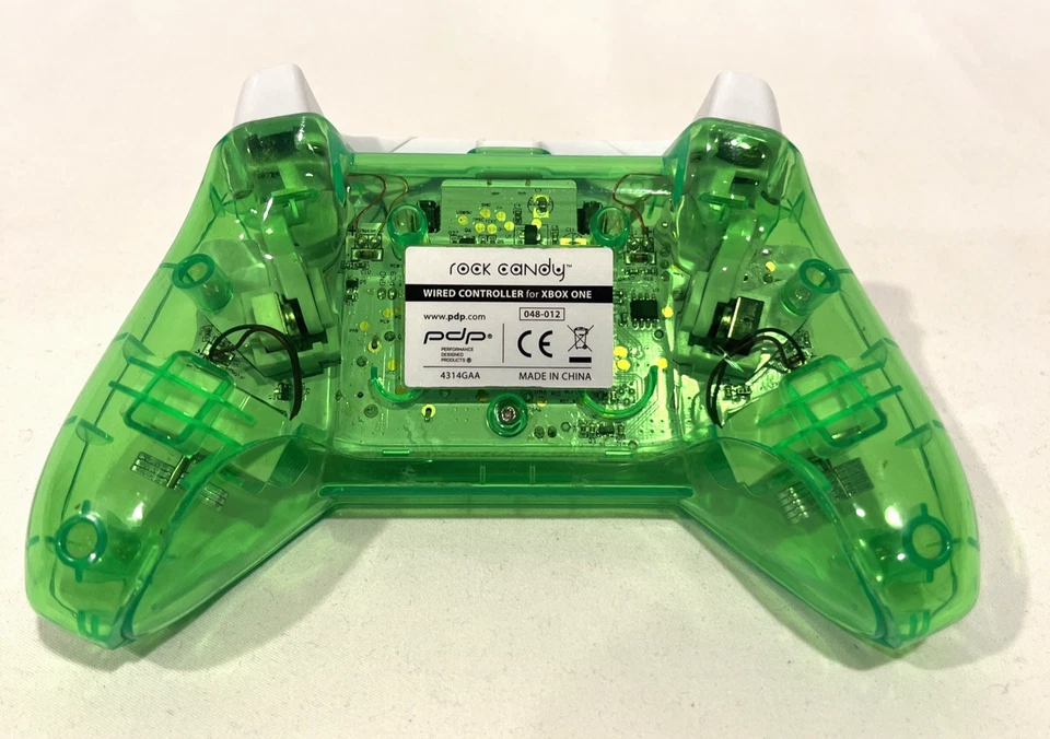 ROCK CANDY TRANSPARENT GREEN WIRED CONTROLLER FOR XBOX ONE W/ CABLE PDP 048-012 - Image 4 of 4