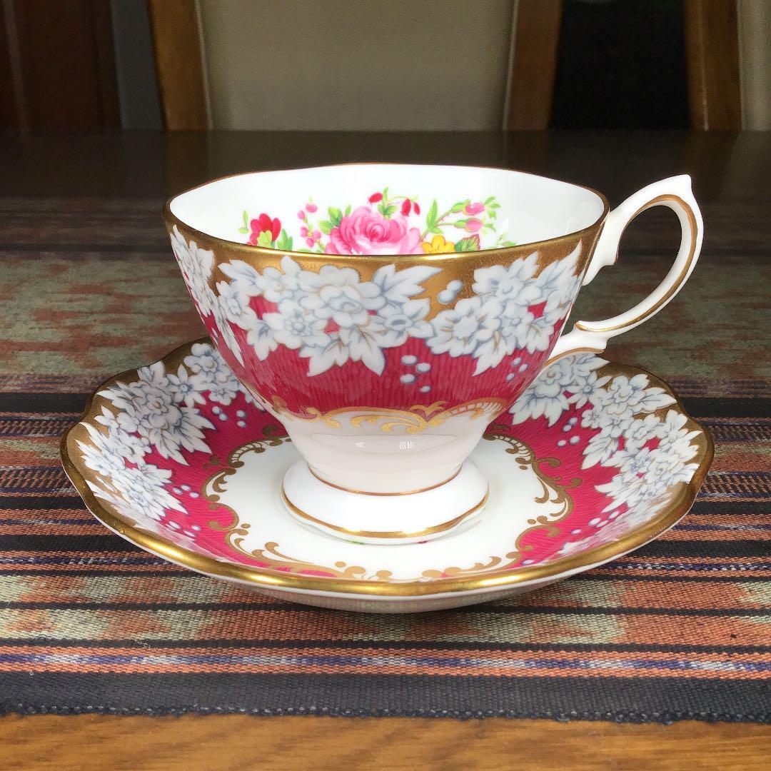 ROYAL Albert ロイヤルアルバート フィギュリン 6点まとめ売り ROYAL Albert ロイヤルアルバート フィギュリン 6点まとめ売り