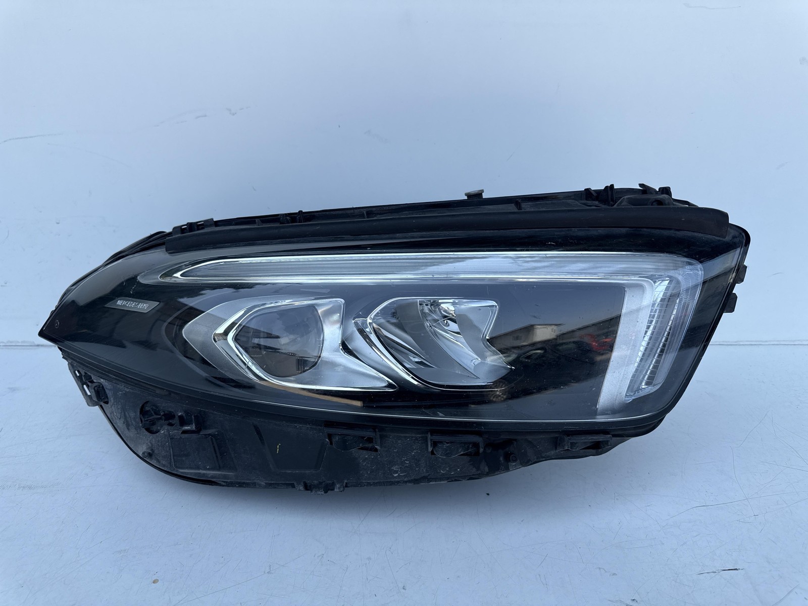 FARO FANALE ANTERIORE DESTRO A LED PER MERCEDES Classe A Serie (W177) A17790648