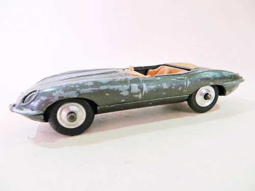 CORGI 307 'JAGUAR E-TYPE' DARK SILVER. VINTAGE. ORIGINAL. EASY RESTORATION.