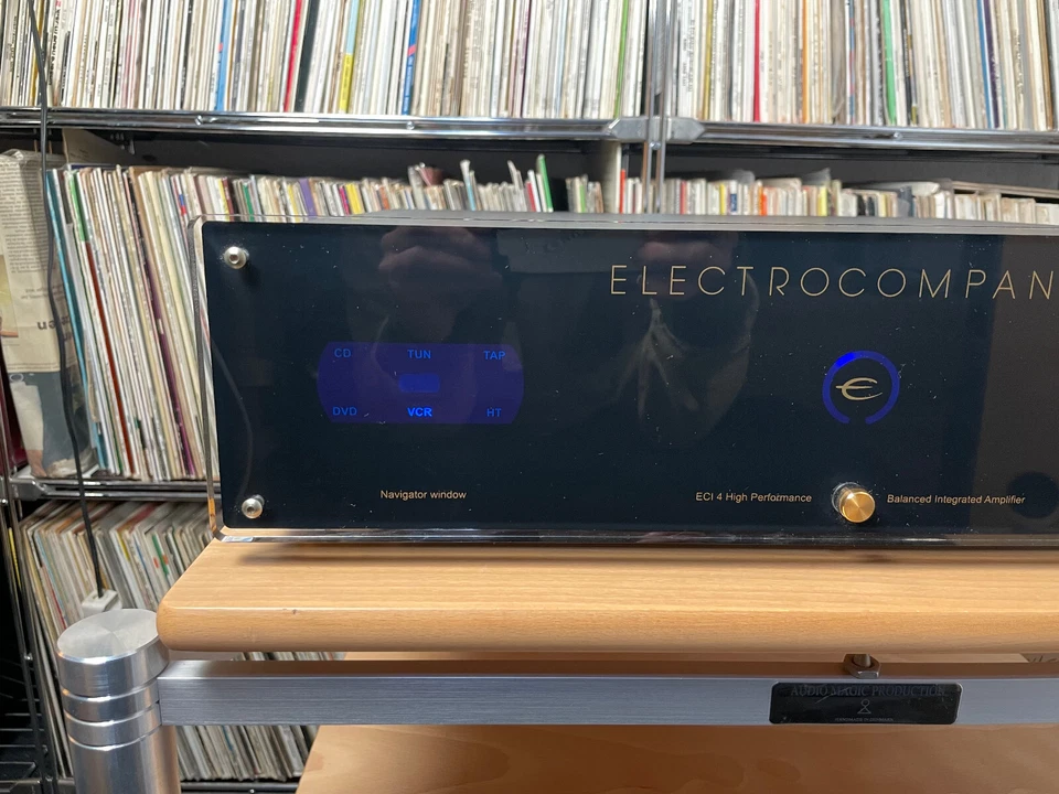 ELECTROCOMPANIET ECI 4 Vollverstärker. Bitte, lesen. - Bild 2 von 4