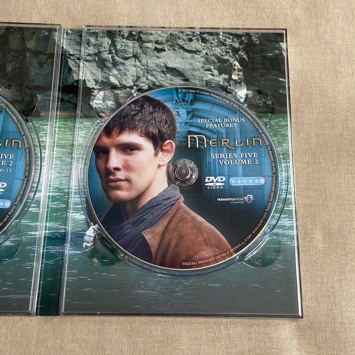 Adventures Of Merlin: Season Five Volume 2 (DVD 3-Disc Set +