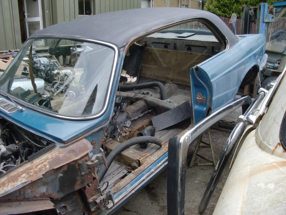 JAGUAR DAIMLER SERIES 1 Y 2 XJ6 XJ12 CUPÉ PANTALLA CROMADOS Y CLIPS DELANTEROS Y TRASEROS Foto 2 de 4