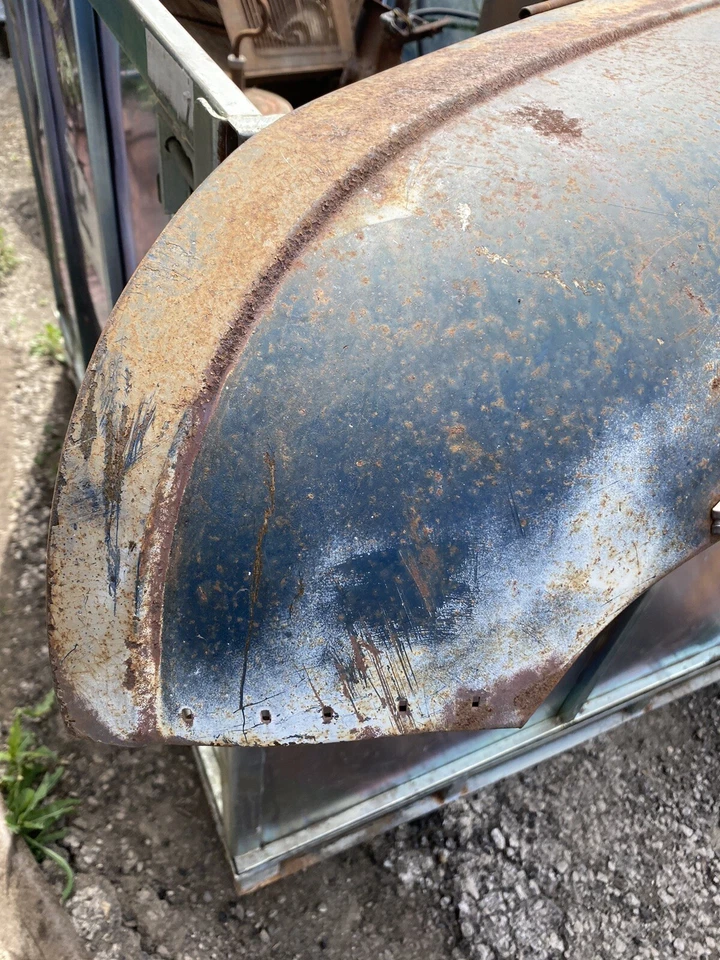 Buick Limited 1940 pintura original capó con moldura cromada lado del conductor rat rod Foto 2 de 4