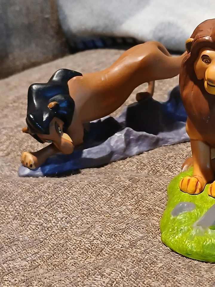 Lote de 9 figuras de PVC de juguete del Rey León de Disney Store adornos para pasteles Foto 2 de 4