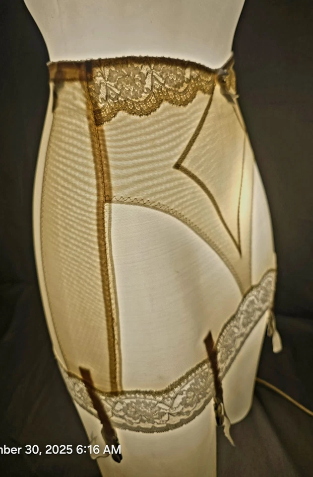 Creme vintage OLGA TAMANHO PEQUENO médio com painéis de aperto 6 ligas - Imagem 4 de 4