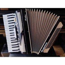 Ariston Castelfidardo Fisarmonica 80 bassi 37 tasti Nera, usata