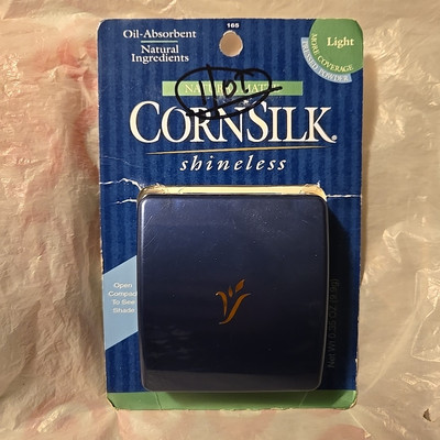 Corn Silk shineless Light Natural Matte Pressed Powder Oil Absorbent Sally Hanse
