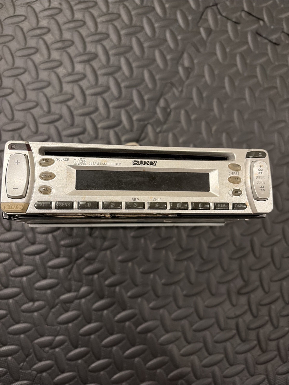 W/detachable Faceplate