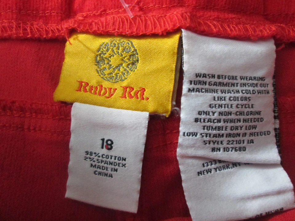 Ruby Rd. Pantalones de pana elásticos de pierna recta Pinwale 18 para mujer rojos ajustados Foto 3 de 4