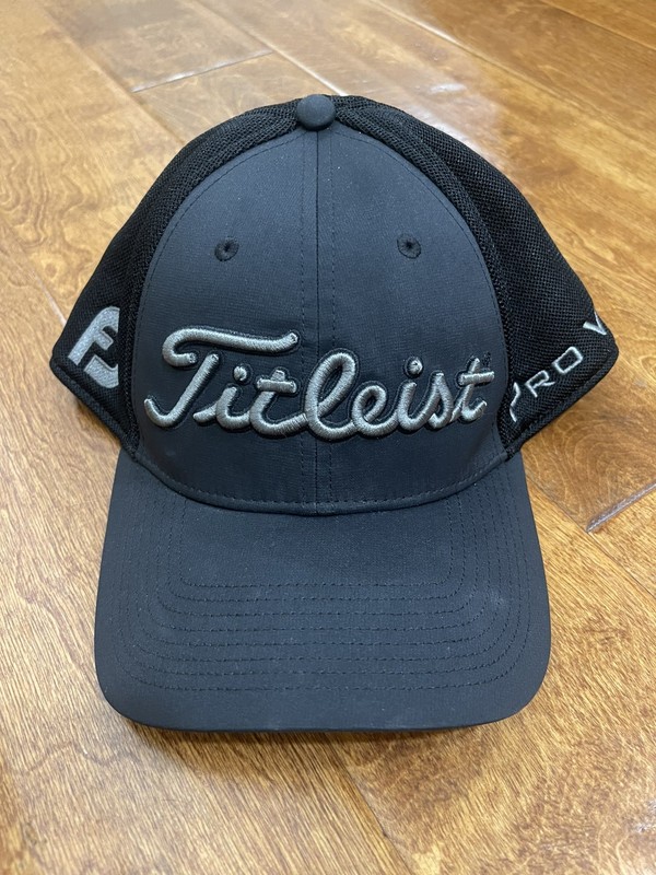 Titleist FJ FootJoy Pro V1 Stretch Fit Golf Hat Cap Fitted Unisex L/XL, Black