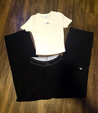 Alo Women s Black/White 2pc Outfit Set Crew Neck Tee Leggings Knit Stretch S L M